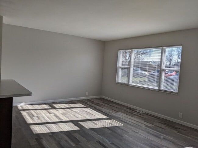 Photo - 2 Bedroom Brick Duplex North Terre Haute-T...