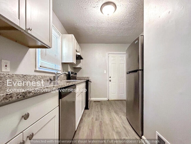 Photo - 2246 Polar Rock Terrace SW