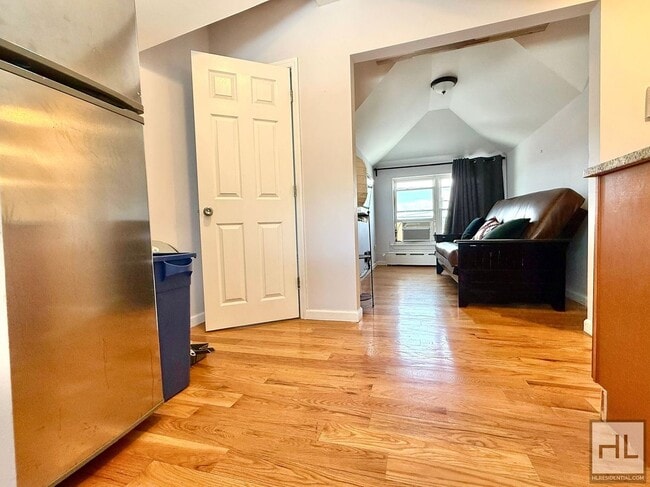 Photo - EAST TREMONT AVENUE Unit 1