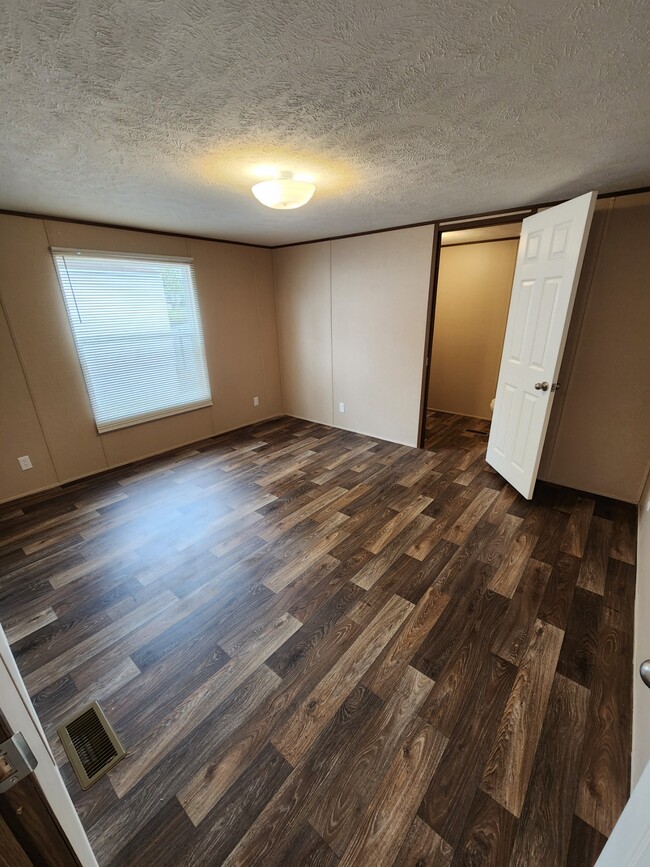 Photo - 2408 Park Edge Way