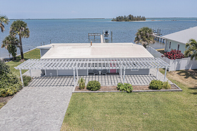 Building Photo - 13630 N Indian River Dr Rental