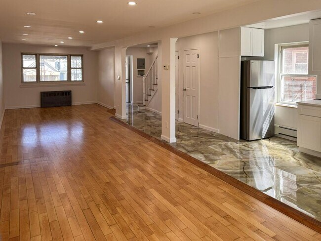 Photo - 1824 Rockaway Pkwy