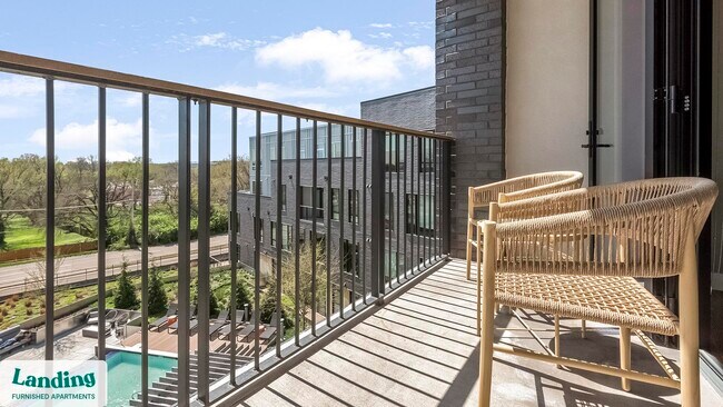 Photo - 299 DeBaliviere Ave Unit S618