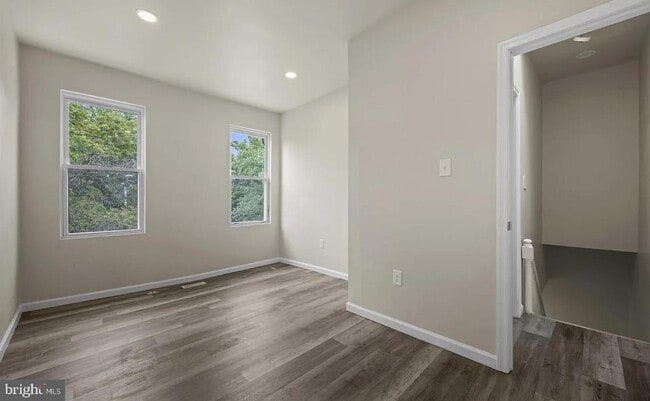 Photo - 3030 Windsor Ave