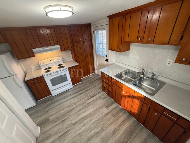 Photo - 1605 Harrison Ave