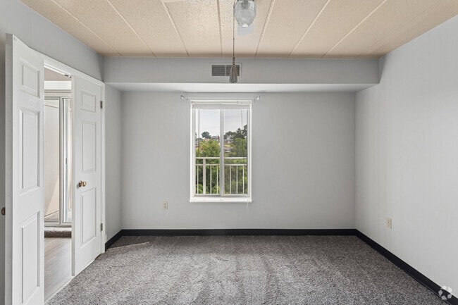 2BR, 2BA - 1,326SF - Bedroom