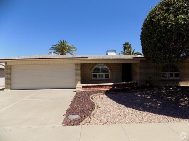 Building Photo - 55+ Sunland Village Rental