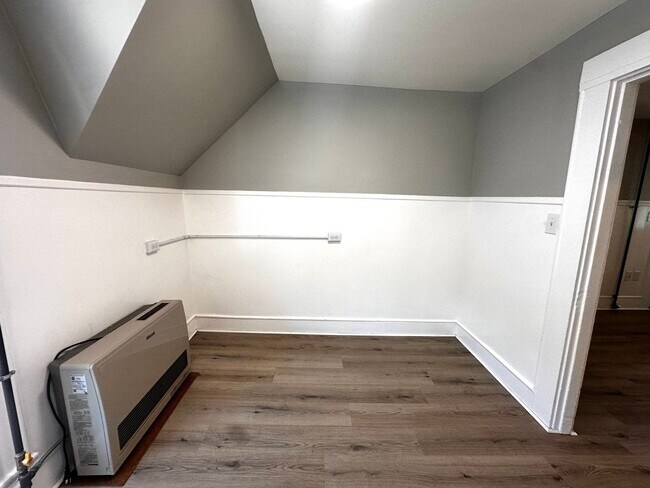 320 Lowell St Unit 3