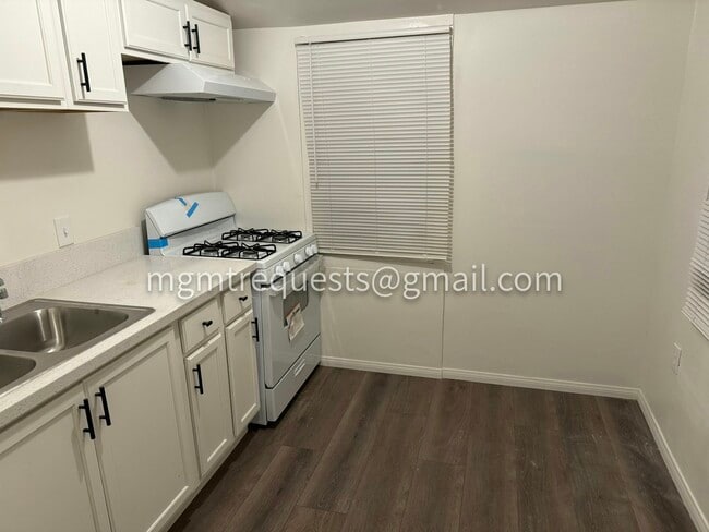 Photo - 509 W Olive Ave