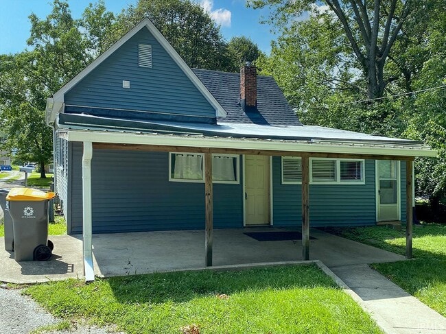 Photo - 809 S Washington St