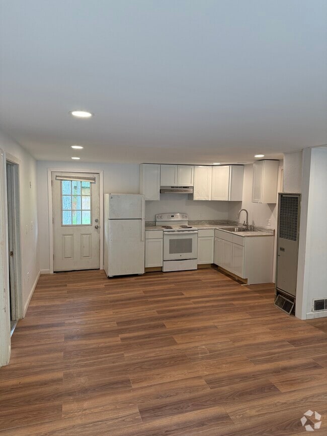 Building Photo - 63 Haines Meadow Rd Unit #63 Haines Meadow Rental