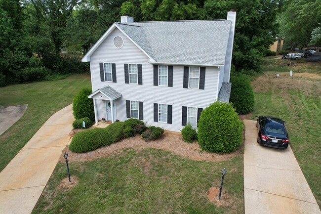 Photo - 813 Selwyn Oaks Ct Unidad B