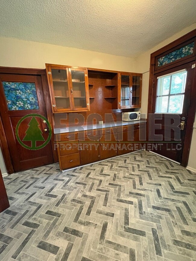Building Photo - 4759 Alaska Ave Unit 4759 Alaska Ave Apt B