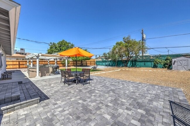 Photo - 2400 Sherman Pl