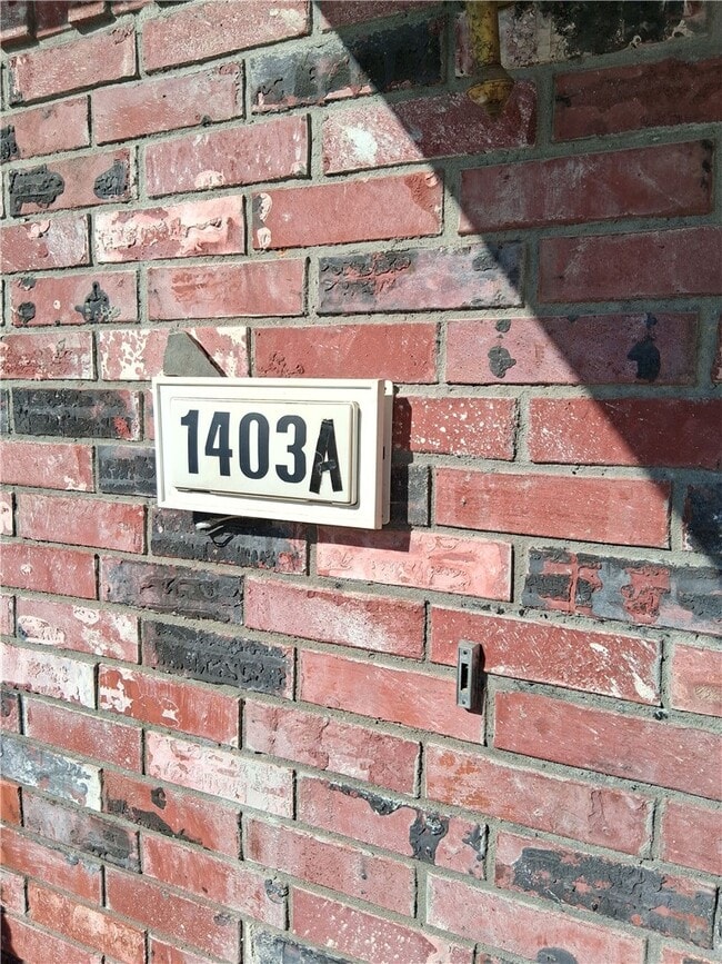 Photo - 1403 Camellia Dr