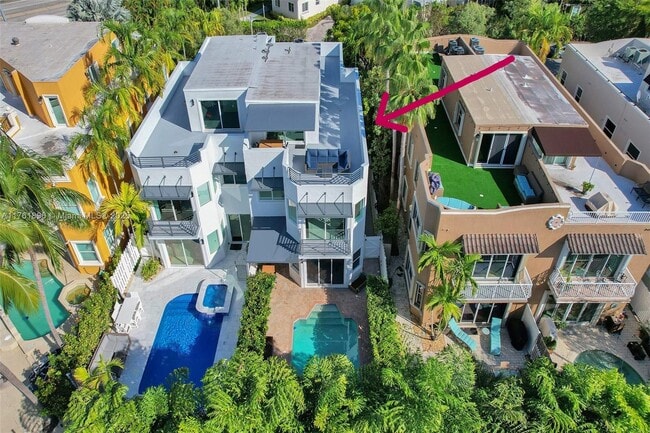 Photo - 453 SW 5th Ave