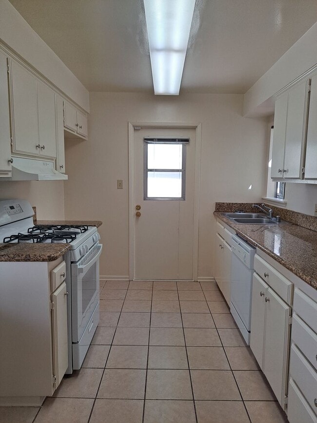 Photo - 3 BEDROOM HOME W/CENTRAL AIR CONDITIONING