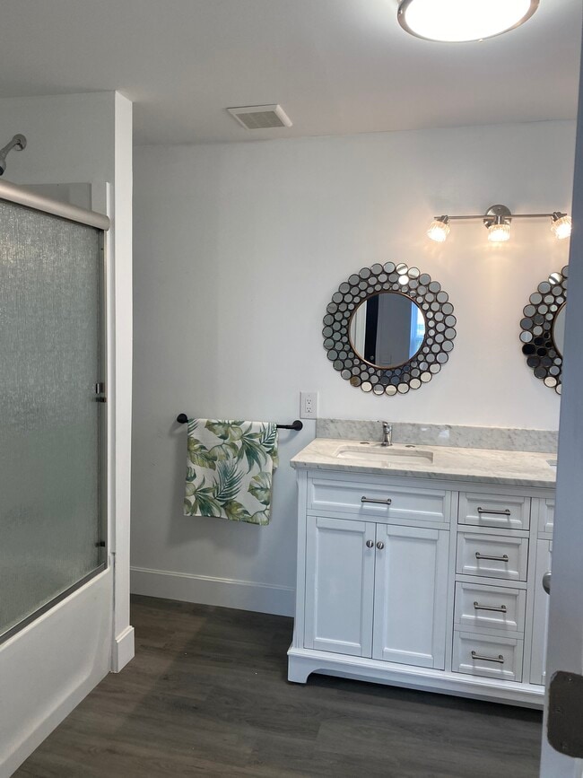 Photo - 326 Cottage Grove Rd Unit 1