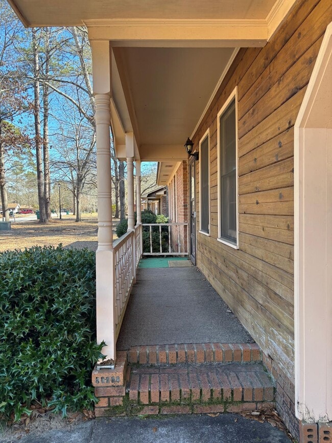 Photo - 1460 Crowndale Dr