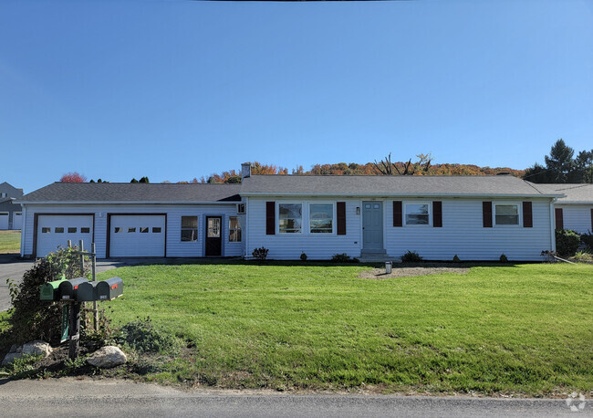 Building Photo - 1290 Sheep Hill Rd Rental