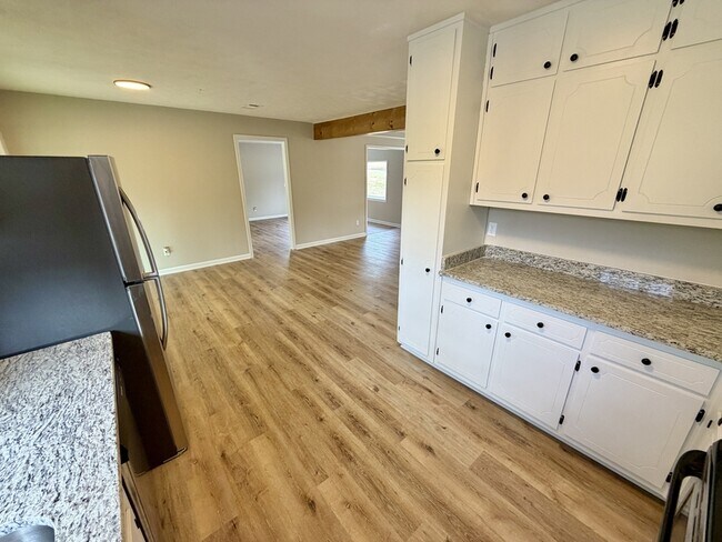 Photo - 80 Glenn Burnie Dr