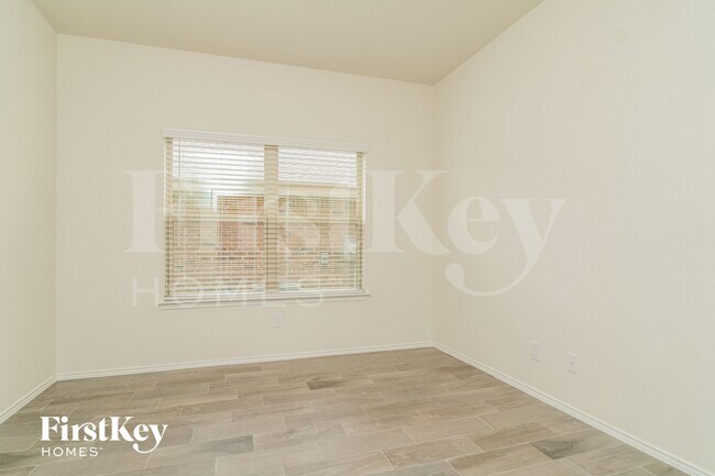 Photo - 1045 N Churchill Dr