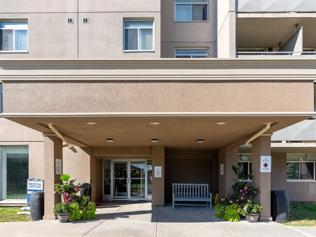 Photo - Broadway Apartments