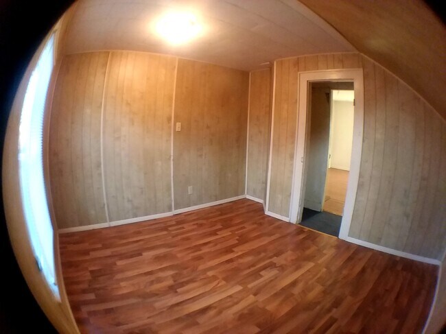Photo - 416 1/2 3rd st NW
