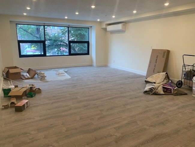 Photo - Studio Apartment in Brookline | Modern Appliances | Laundry in Building | 9/1