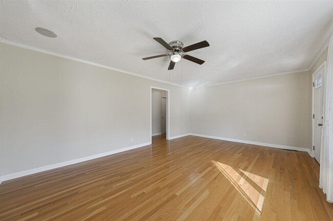 Photo - 2736 Bill Dedmon Rd