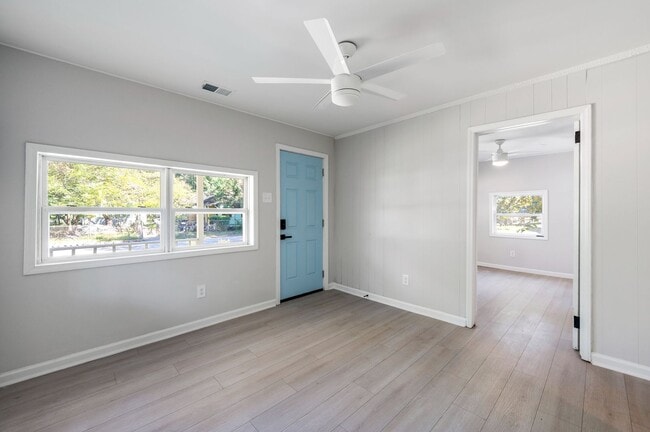 Photo - 4673 Hassell Ave