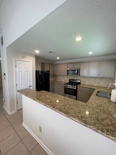 Photo - 10923 Birch Dr