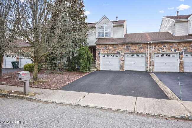 Photo - 10 Kinglet Ave