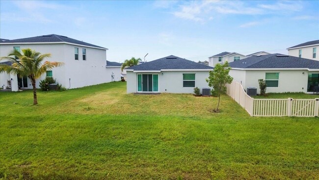 Photo - 1338 Colebrook Cir SW