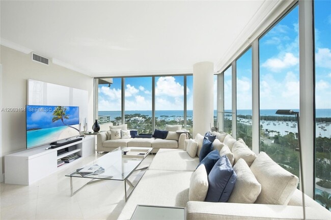 Building Photo - 3400 SW 27th Ave Unit 1003