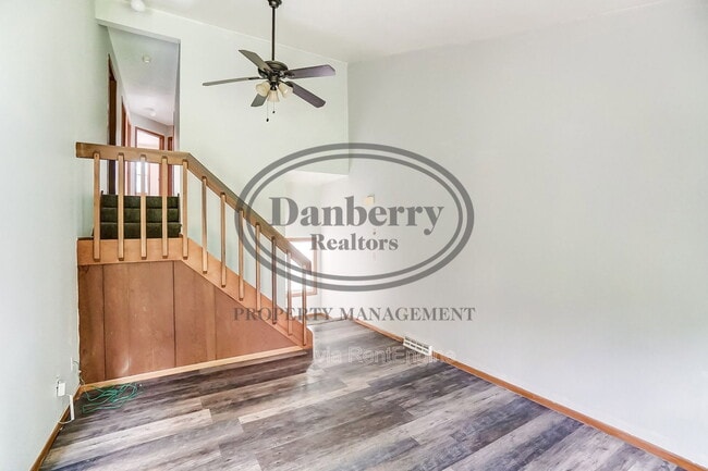 Photo - 3164 Kylemore Rd