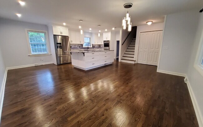 Photo - "Charming 3-Bed Oasis with Granite Touches & Cozy Fireplace on Spartan Road!"