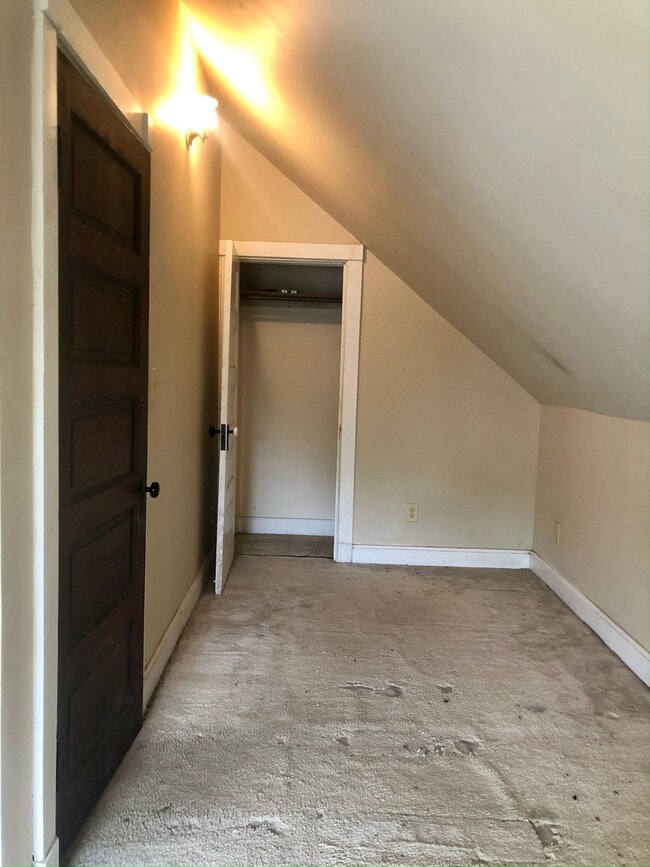 300 E 17th Ave