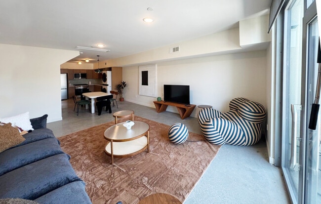 Photo - 4548 Huntington Dr S