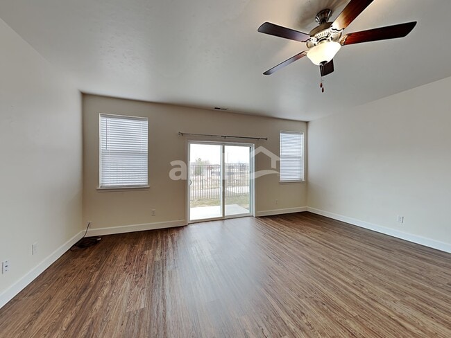 Photo - 426 E Sicily Dr