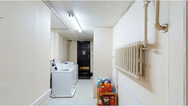 Photo - 140 Marlborough St Unidad BR