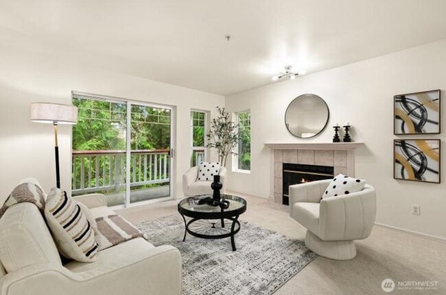 Photo - Beautiful 3 Bedroom 2 Bath Condo Newport Way Issaquah