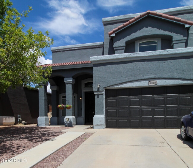 Photo - 2210 Hannah Leigh St