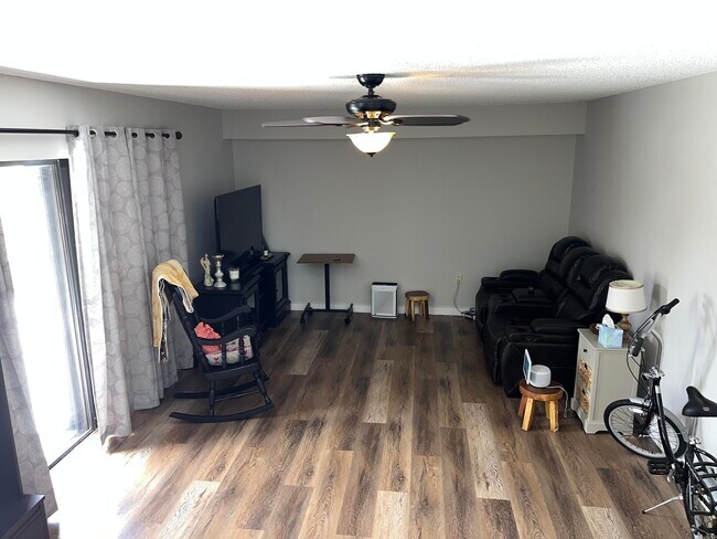 Photo - 239 Charter Way