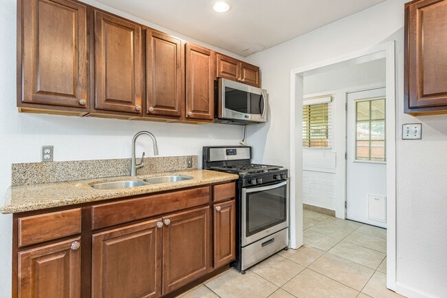 Photo - 14993 Yucca Ave Unit #A