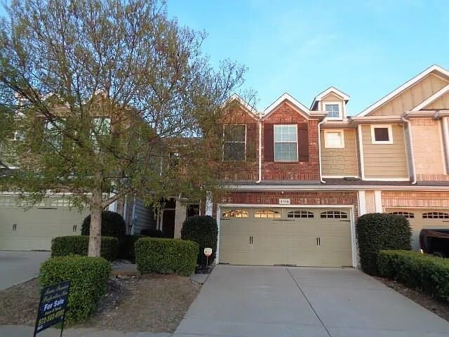 Photo - 8704 Manhattan Ave