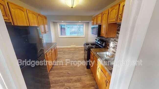 Photo - 217 Whispering Dr