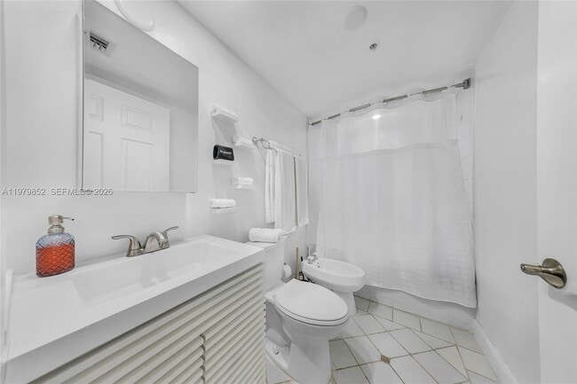Photo - 2951 S Bayshore Dr Unit 215