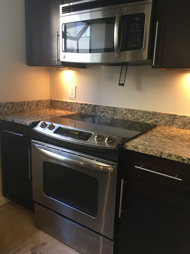 Photo - 1331 Harmon Ave Condo Unit 1333 Harmon Ave