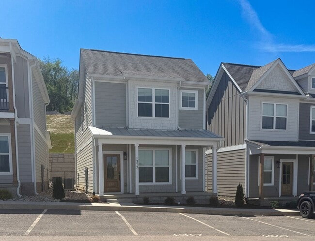 Building Photo - 3-Bedroom Highbury Townhome with Flex Room | Modern Living + Resort-Style Amenities